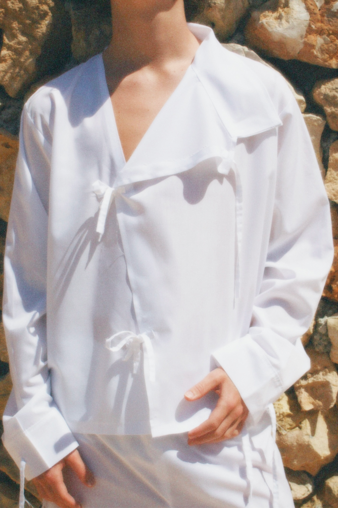 Camisa 01 - Llevant